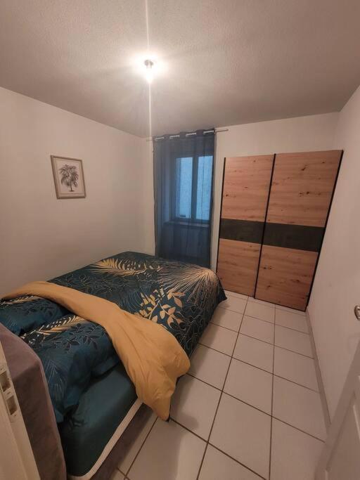 Appartement Sur La Place De Poncin المظهر الخارجي الصورة