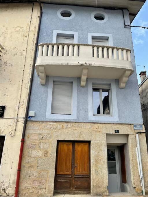 Appartement Sur La Place De Poncin المظهر الخارجي الصورة
